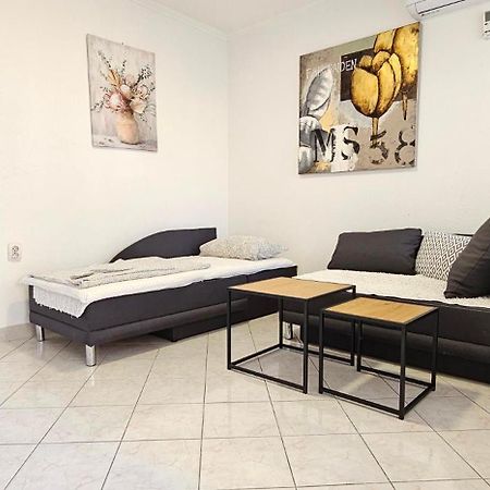Apartment Vlado Върсар Екстериор снимка