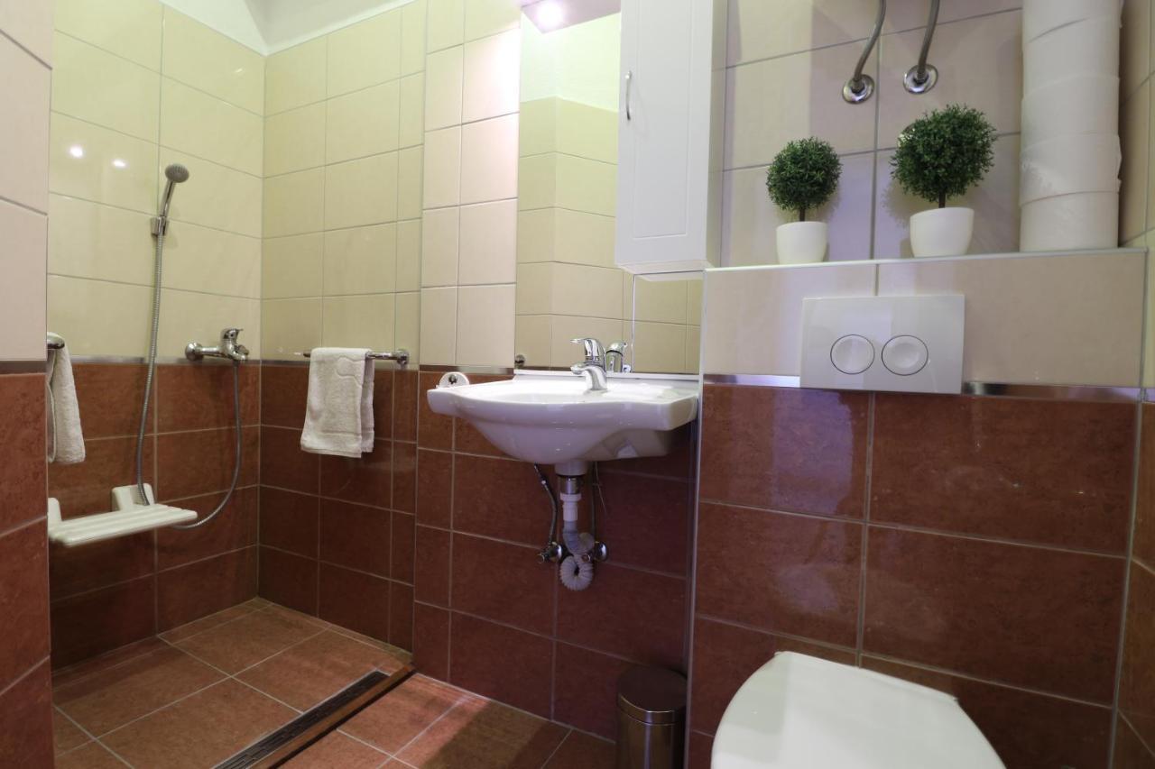 Apartment Vlado Върсар Екстериор снимка