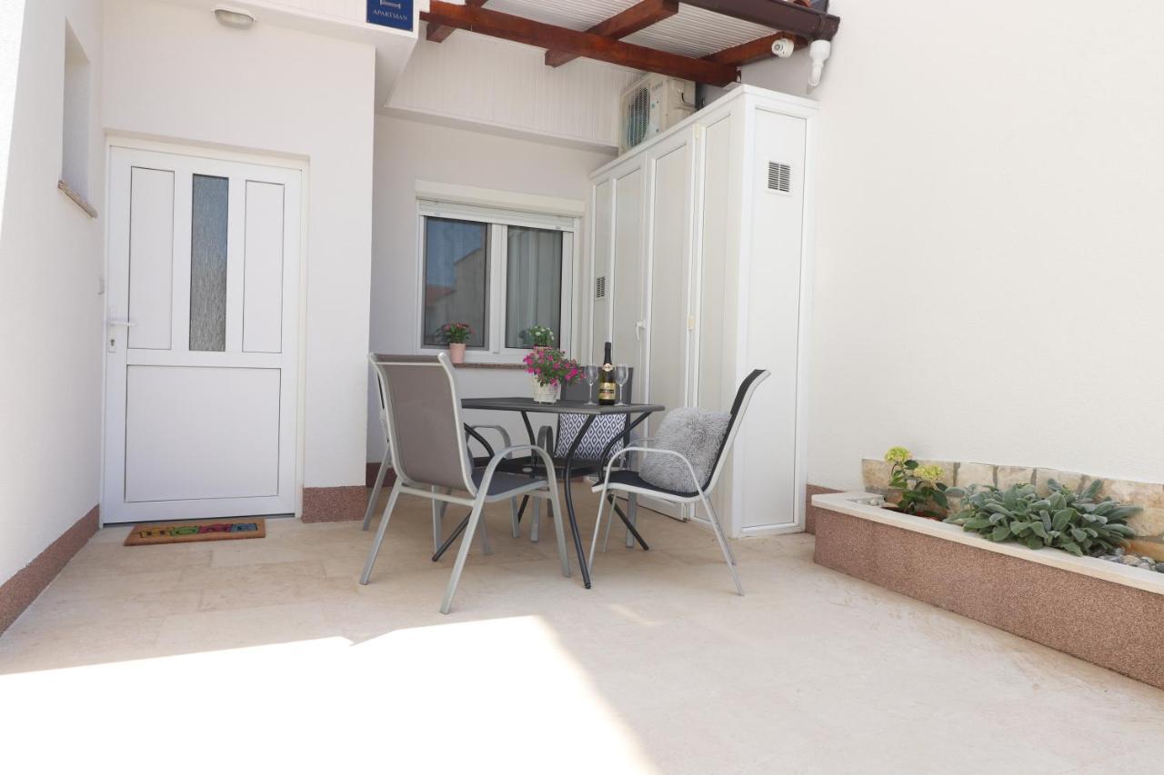 Apartment Vlado Върсар Екстериор снимка