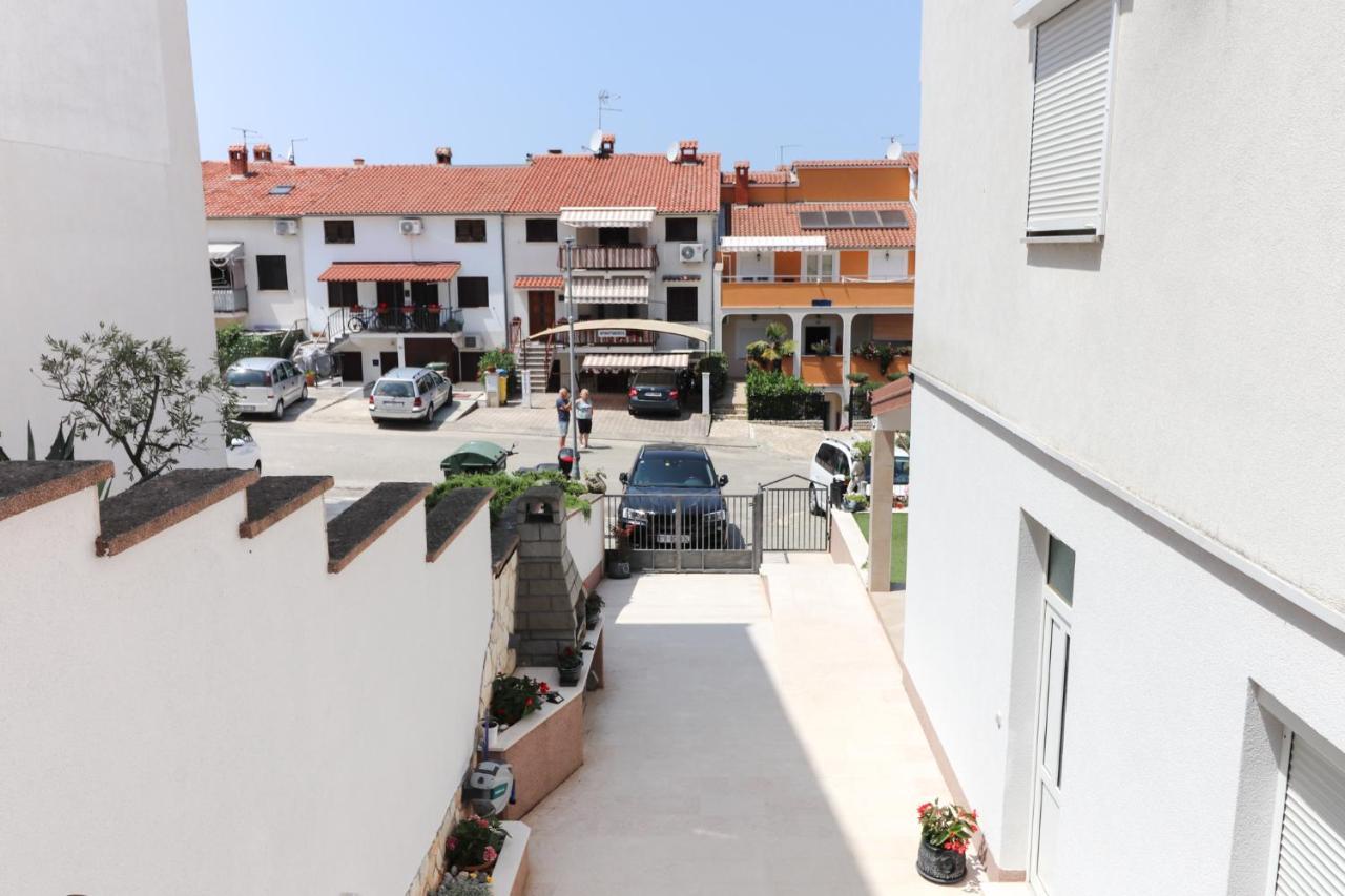 Apartment Vlado Върсар Екстериор снимка